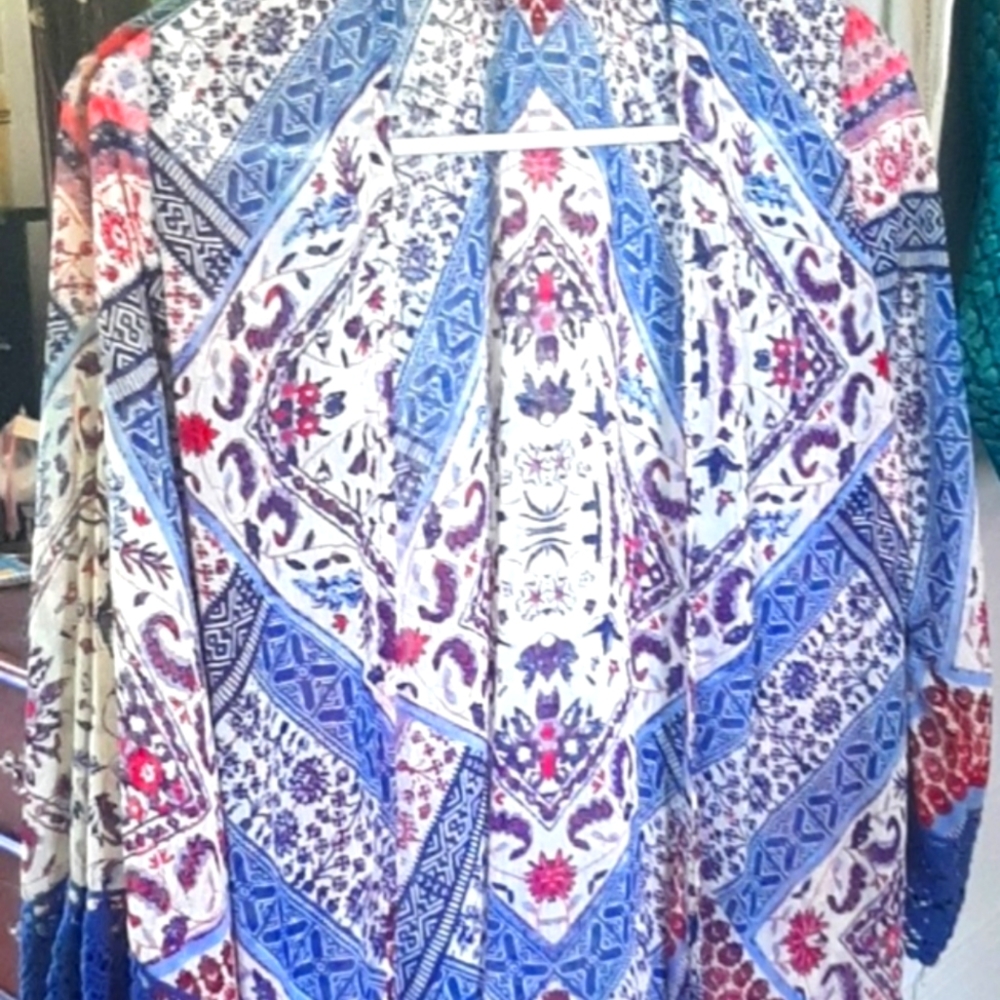 Xs above& beyound cardigan